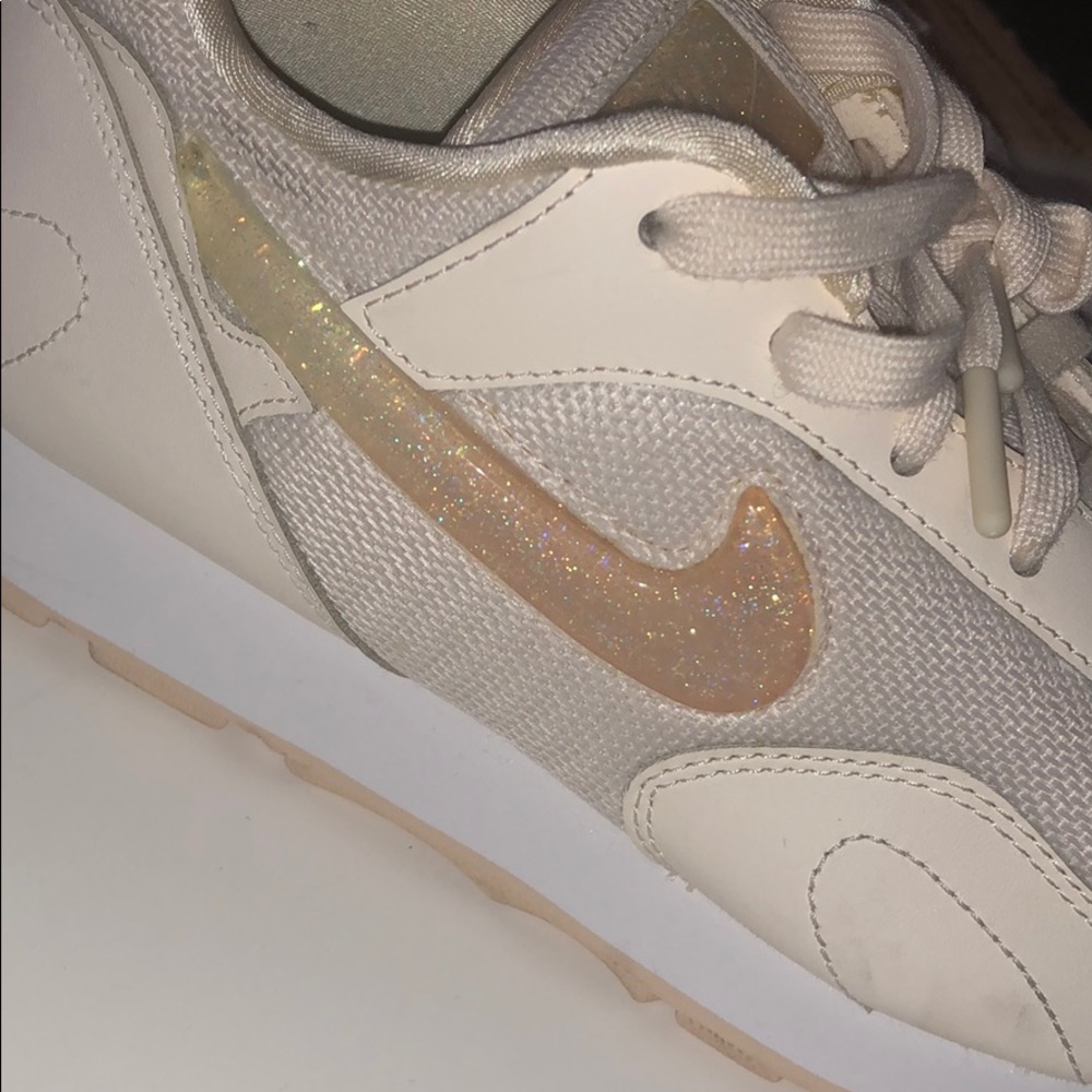 Shoes - Picture 2 of 6